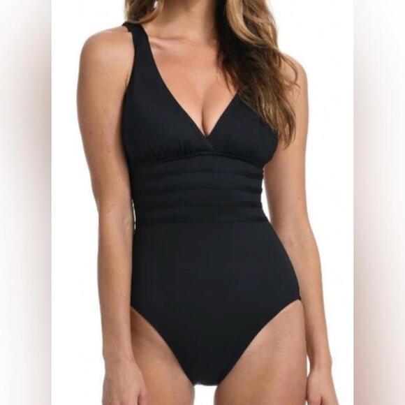 La Blanca Other - La Blanca Tummy Control Crisscross BackOne Piece Swimsuit - Size 4 NWT